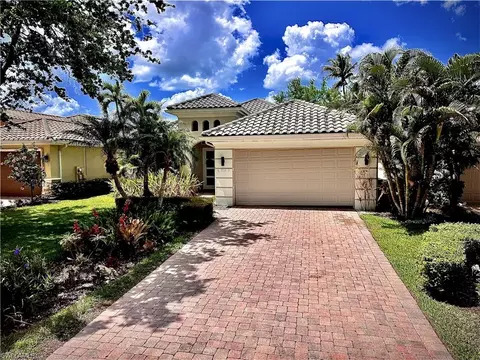 5717 Lago Villaggio Way, Naples, FL 34104