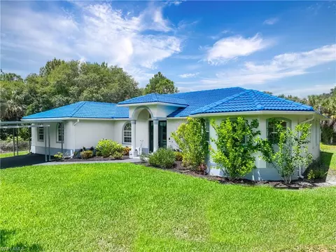 104 12th Ave NW, Naples, FL 34120