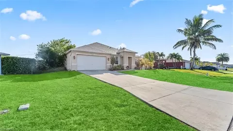 1113 NE 7th Ave, Cape Coral, FL 33909