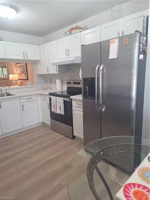 Kitchen - 3531 County Barn Rd #C201, Naples, FL 34112 photo 1 of 3
