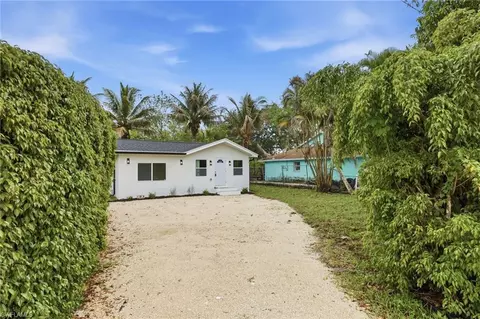 Exterior - 5344 Texas Ave, Naples, FL 34113 photo 2 of 3
