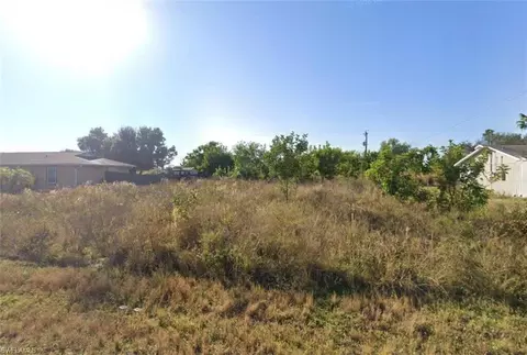 410 NW 5th Ter, Cape Coral, FL 33993