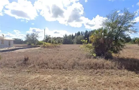 4102 E 17th St, Lehigh Acres, FL 33972