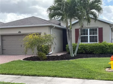 3156 Amadora Cir, Cape Coral, FL 33909