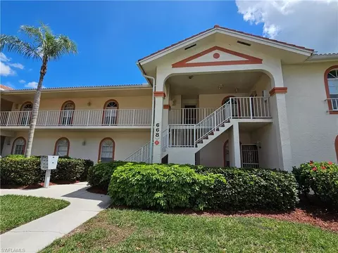 668 Mardel Ct #807, Naples, FL 34104