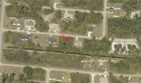918 Anthony St E, Lehigh Acres, FL 33974