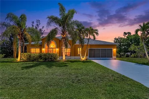 1217 SW 1st Ave, Cape Coral, FL 33991