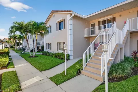 550 Saratoga Cir #E205, Naples, FL 34104