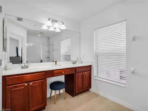 Bath - 15620 Marcello Cir #160, Naples, FL 34110 photo 2 of 3