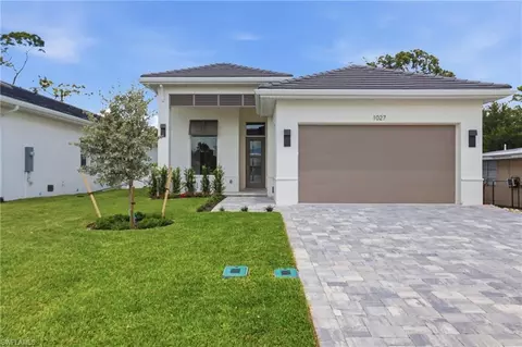 1027 Frank Whiteman Blvd, Naples, FL 34103