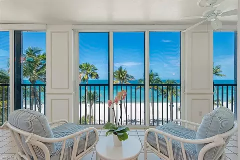 3377 Gulf Shore Blvd N #4D, Naples, FL 34103