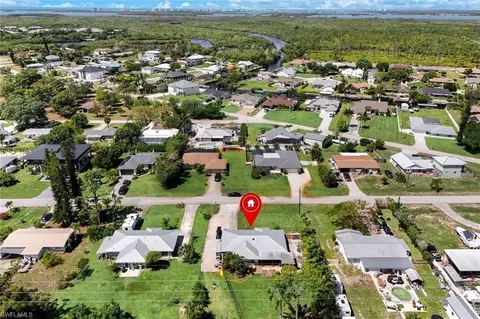 View/Area - 20621 Pine Tree Ln, Estero, FL 33928 photo 3 of 3