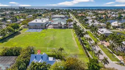 View/Area - 660 8th Ave S, Naples, FL 34102 photo 6 of 7