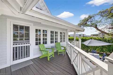 Exterior - 660 8th Ave S, Naples, FL 34102 photo 3 of 5