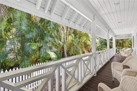 Exterior - 660 8th Ave S, Naples, FL 34102 photo 2 of 5