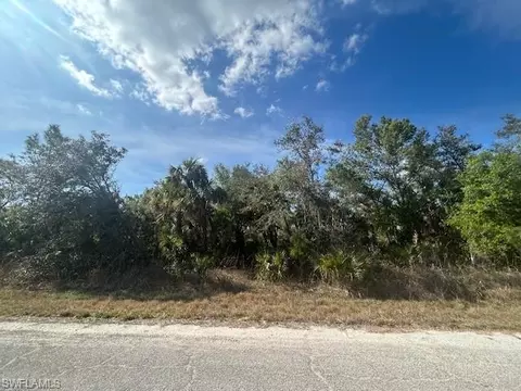 1 Kamain Rd, North Port, FL 34288