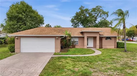4061 Vine Ln, Naples, FL 34112