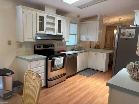 Kitchen - 49 Turquoise Ave #49T, Naples, FL 34114 photo 1 of 3