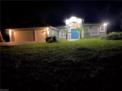 3935 10th Ave NE, Naples, FL 34120