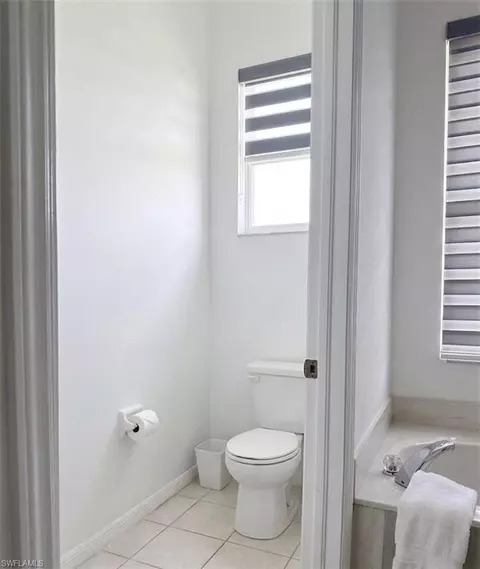 Bath - 3935 10th Ave NE, Naples, FL 34120 photo 2 of 2
