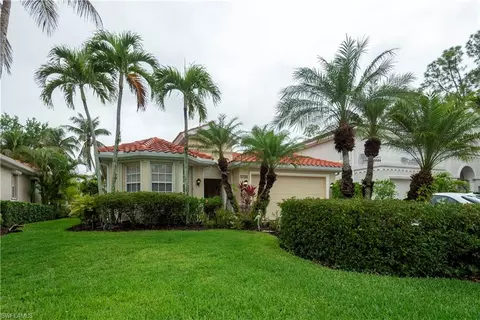 5725 Lago Villaggio Way, Naples, FL 34104