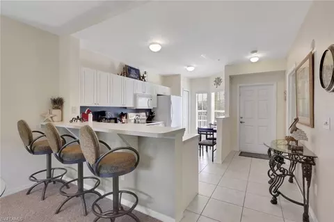 9175 Celeste Dr #303, Naples, FL 34113 photo 3