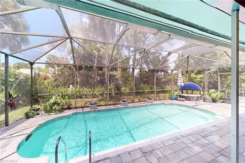 4517 Parrot Ave, Naples, FL 34104