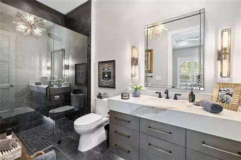 Bath - 1850 Kingfish Rd, Naples, FL 34102 photo 10 of 10