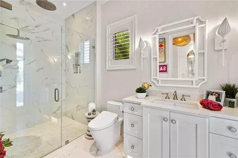 Bath - 1850 Kingfish Rd, Naples, FL 34102 photo 8 of 10