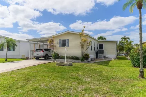 33 Monaco Ter, Naples, FL 34112