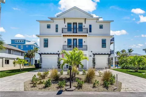 5691 Marimin Dr, Bonita Springs, FL 34134