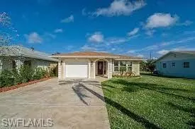 637 95th Ave N, Naples, FL 34108