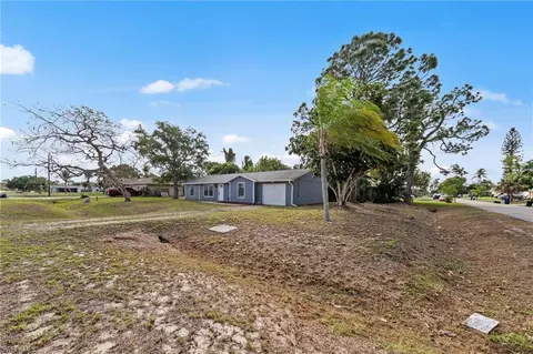 7280 Captiva Blvd, Fort Myers, FL 33967