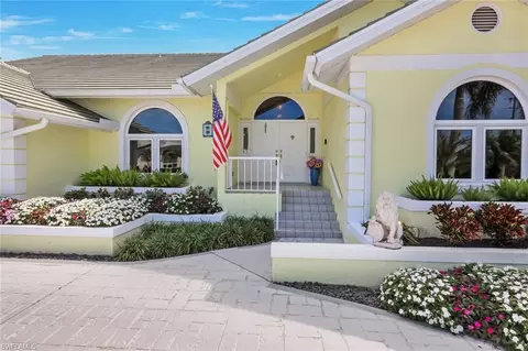 Exterior - 2147 Snook Dr, Naples, FL 34102 photo 2 of 18