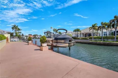 Exterior - 2147 Snook Dr, Naples, FL 34102 photo 12 of 18