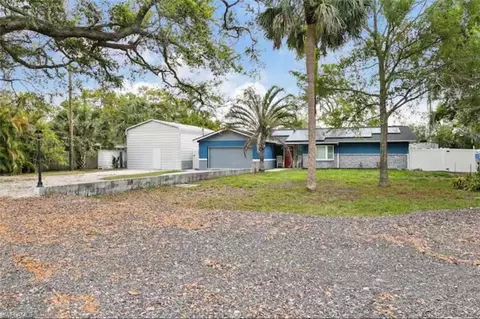 10825 Twin Palms Ranch Rd, Gibsonton, FL 33534