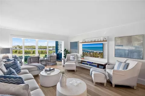 309 Goodlette-frank Rd S #A204, Naples, FL 34102