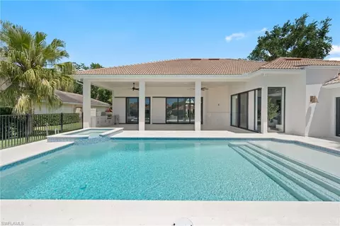 Exterior - 207 Monterey Dr, Naples, FL 34119 photo 2 of 8