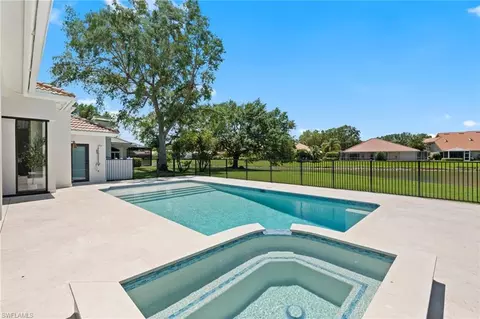 Exterior - 207 Monterey Dr, Naples, FL 34119 photo 4 of 8