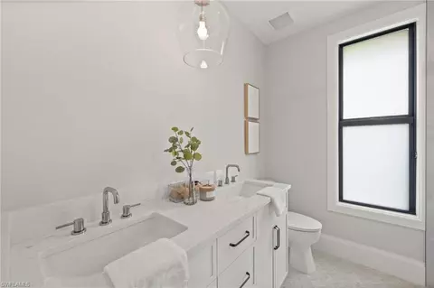 Bath - 207 Monterey Dr, Naples, FL 34119 photo 5 of 8