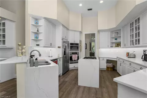 3370 Oaklake Ct, Bonita Springs, FL 34134