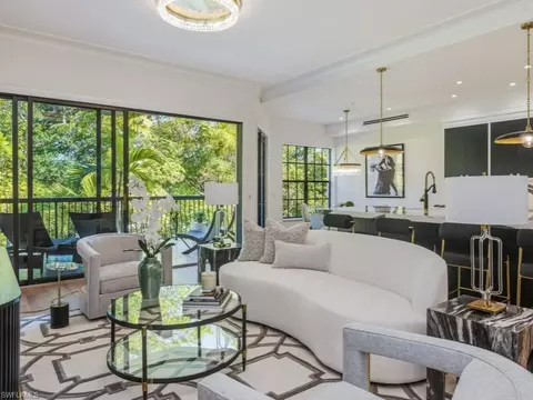 705 10th St S #202, Naples, FL 34102