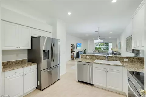 Kitchen - 13634 Lucera Ct, Estero, FL 33928 photo 4 of 4