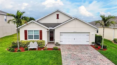 3425 Cancun Ct, Cape Coral, FL 33909