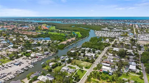 Orange St, Naples, FL 34112
