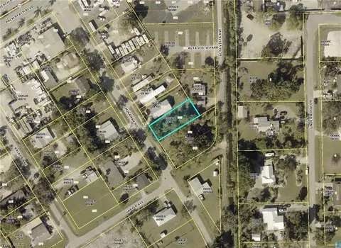 397 Miramar Rd, Fort Myers, FL 33905