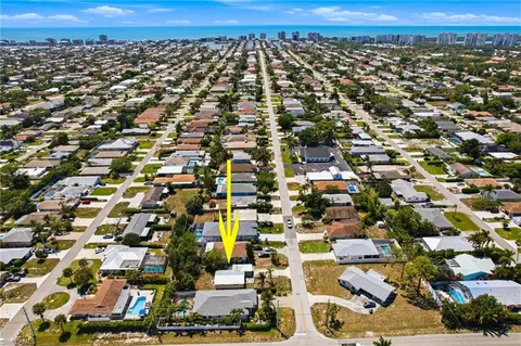 794 107th Ave N, Naples, FL 34108