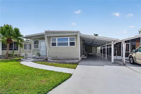 77 Enchanting Blvd #E77, Naples, FL 34112