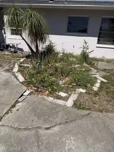 4825 Aztec Cir, Naples, FL 34112