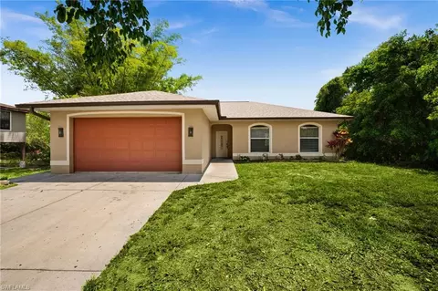 8346 Wren Rd, Fort Myers, FL 33967
